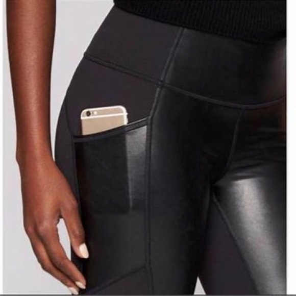 Athleta 870859 Gleam Chaturanga To Town Tight Faux Leather Pant - Picture 4 of 10